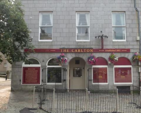 Carlton Aberdeen outside
