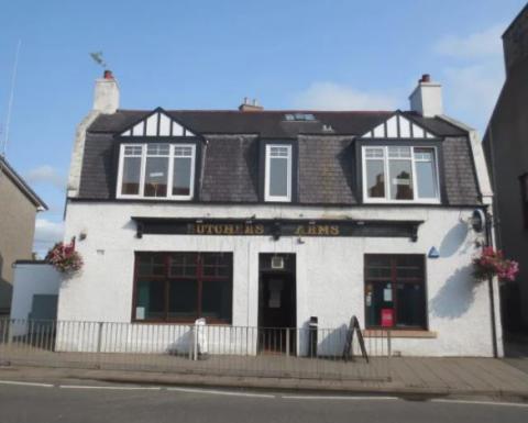 Butchers Arms Inverurie outside